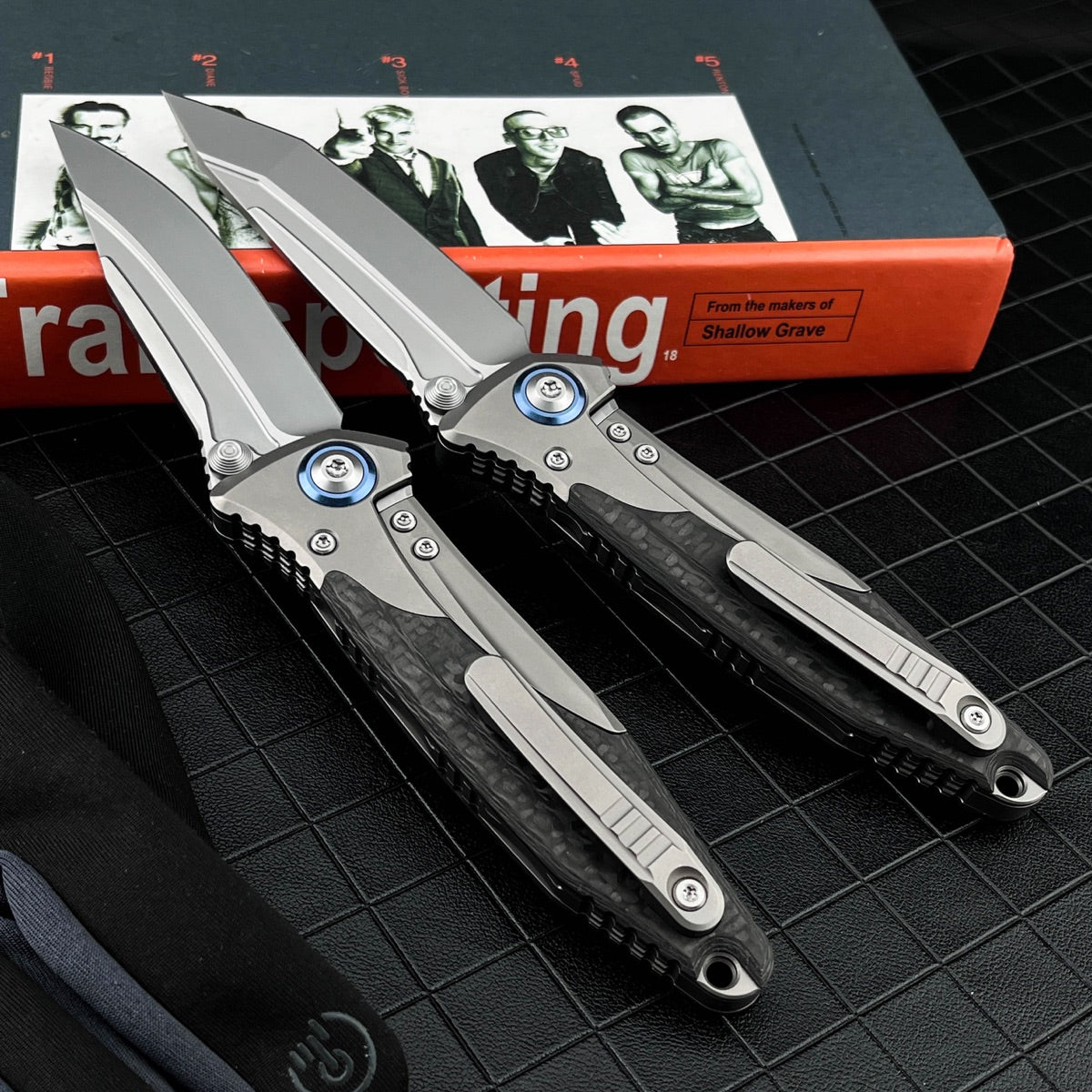 M390 Steel Folding Pocket Knife TC4 Titanium Carbon Fiber Handle Thumb Stud Sub-Frame Lock EDC Folder
