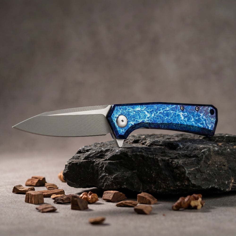 ZT0808 D2 Steel Flipper Folding Pocket Knife Anodized Blue Flame Pattern Titanium Alloy Handle