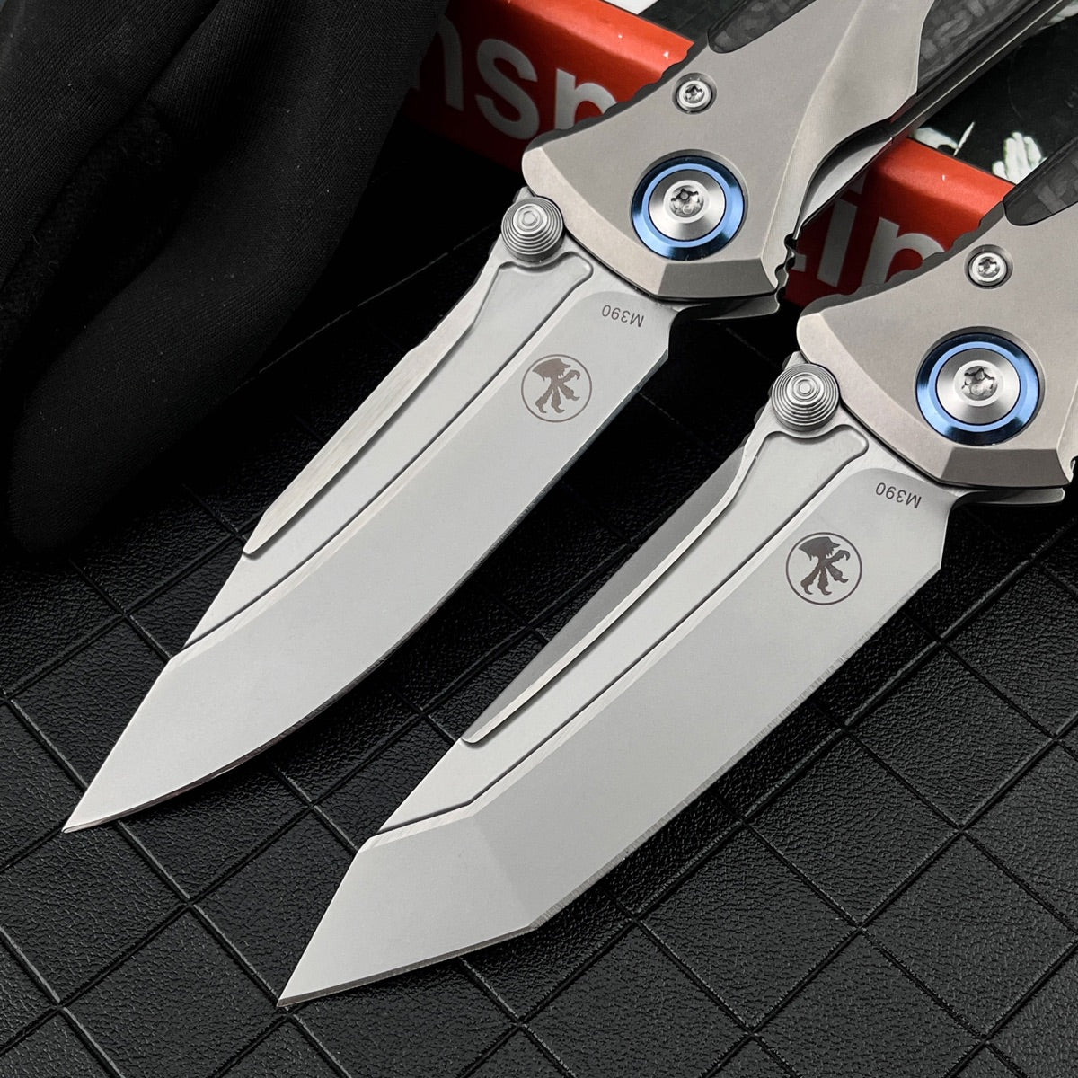 M390 Steel Folding Pocket Knife TC4 Titanium Carbon Fiber Handle Thumb Stud Sub-Frame Lock EDC Folder