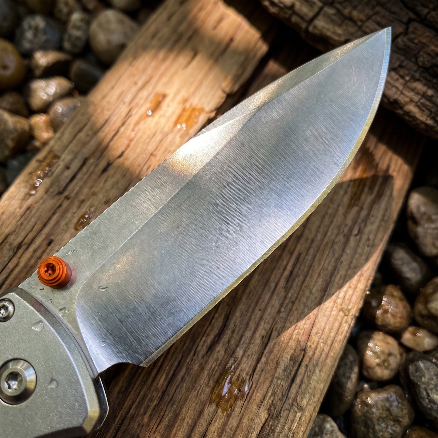 535-9 Folding Pocket Knife with D2 Steel Drop-Point Blade and Red G10 Handle