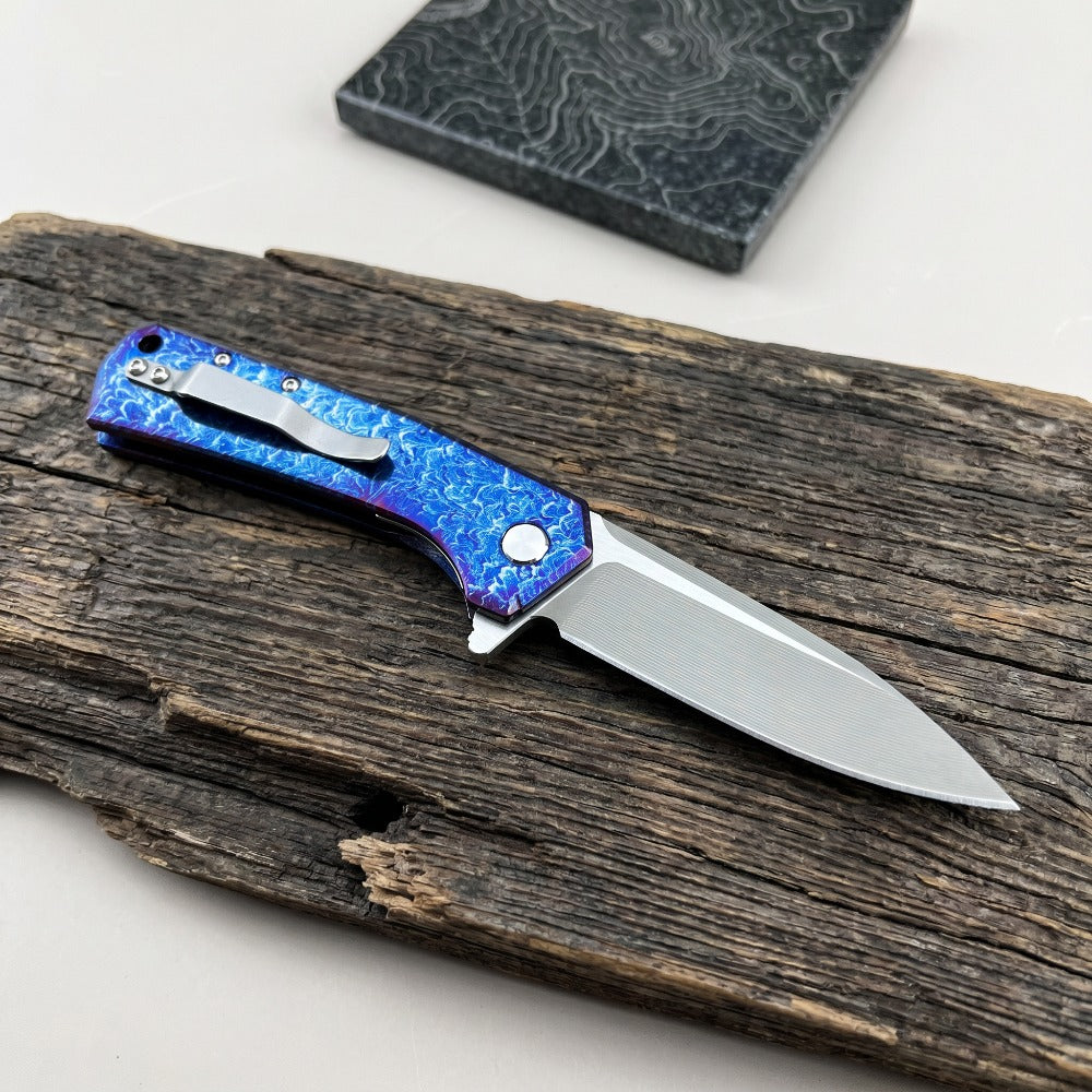 ZT0808 D2 Steel Flipper Folding Pocket Knife Anodized Blue Flame Pattern Titanium Alloy Handle