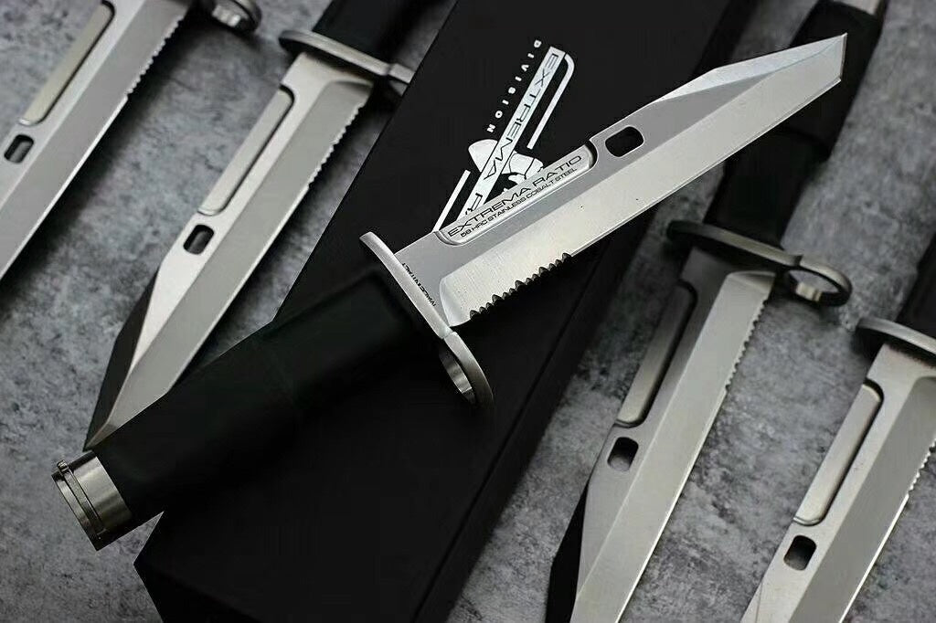 EXTREMA RATIO Fixed Blade Tactical Knife Outdoor Survival Hunting Camping Knives EDC Military Army Dagger KnifesIt can be equipped with M4/M16,handle material glass fiber