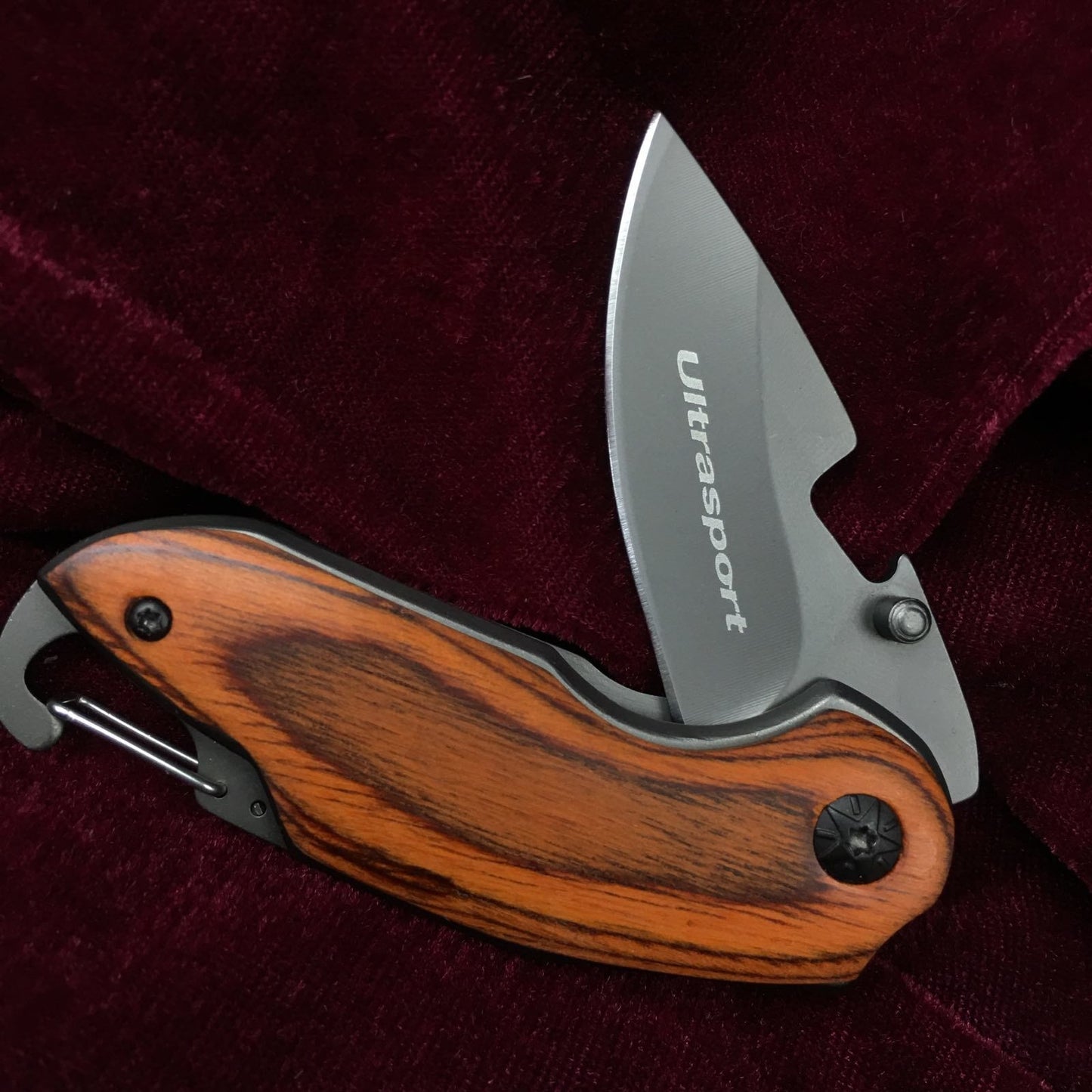 "Tactical folding knife hardness 57HRC"Folding hunting knives carry pocket knives