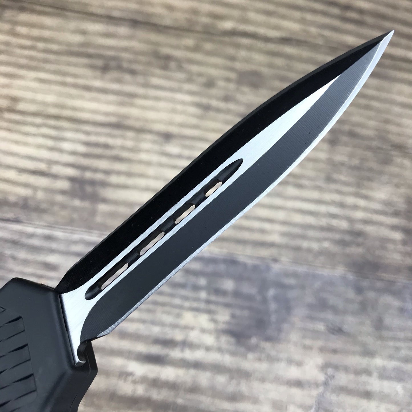 Microtech Knuckle Trench Tactical Spring Assisted Open Folding Pocket Knife Straight Jump Double Full Blade AUTO Spring Assisted Tactical Hunting Camping Dagger Bracelet Knife tools